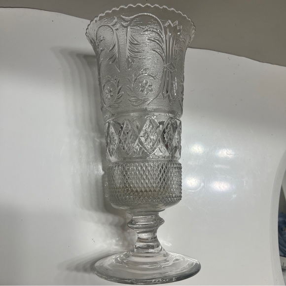 Duncan and Miller Sandwich Clear Glass Vase - Picture 6 of 12